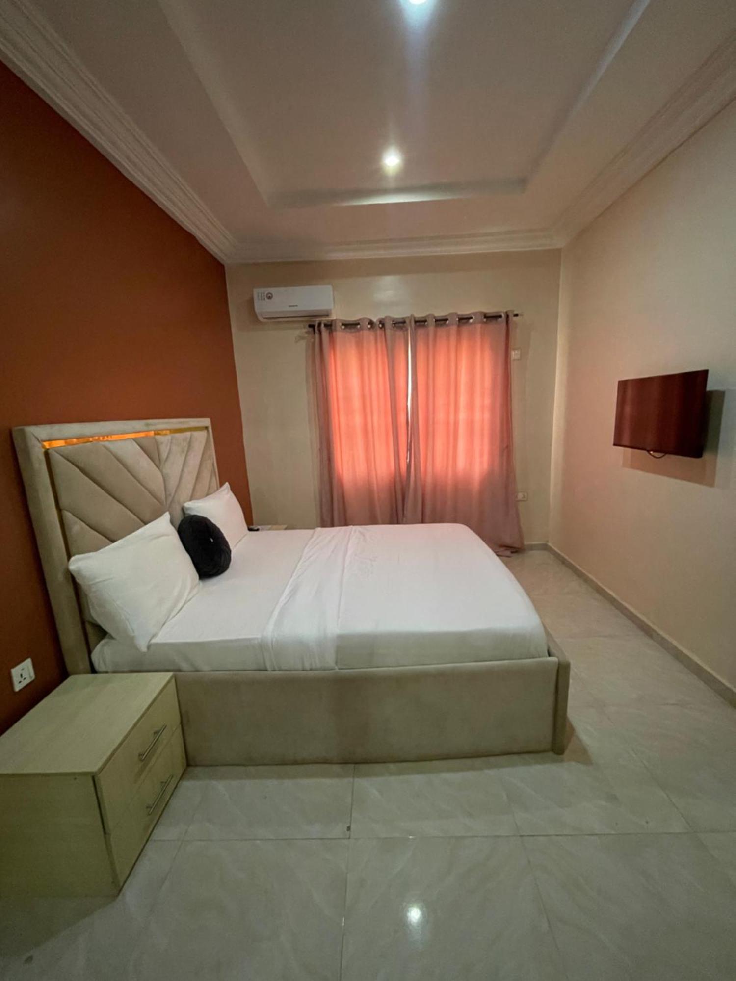 Nexus Xpress Hotel Abuja Extérieur photo