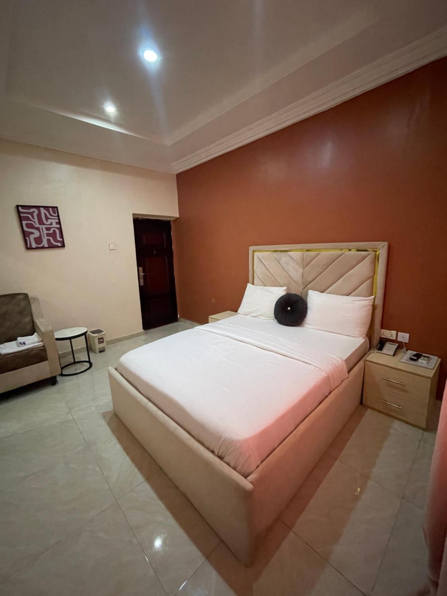 Nexus Xpress Hotel Abuja Extérieur photo